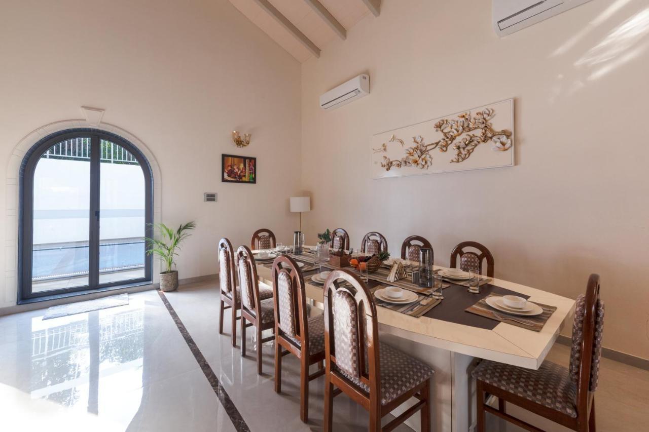 Bellevue Palace: Luxurious Staycation with Pool and Activities Nashik Exterior photo