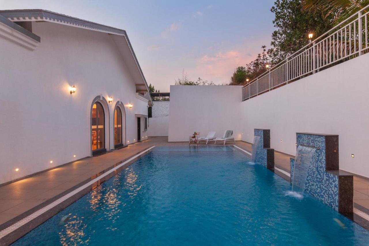 Bellevue Palace: Luxurious Staycation with Pool and Activities Nashik Exterior photo