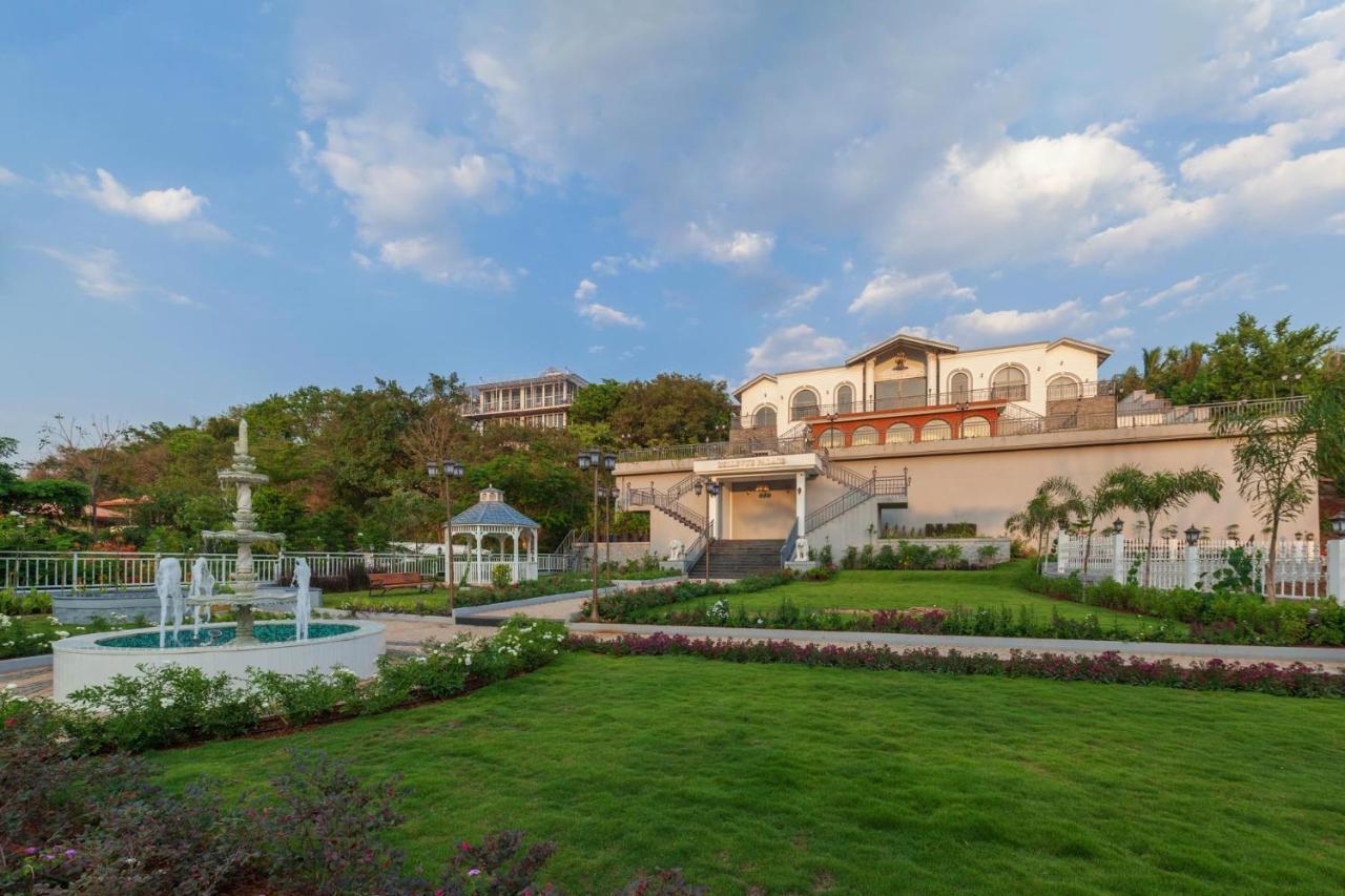 Bellevue Palace: Luxurious Staycation with Pool and Activities Nashik Exterior photo